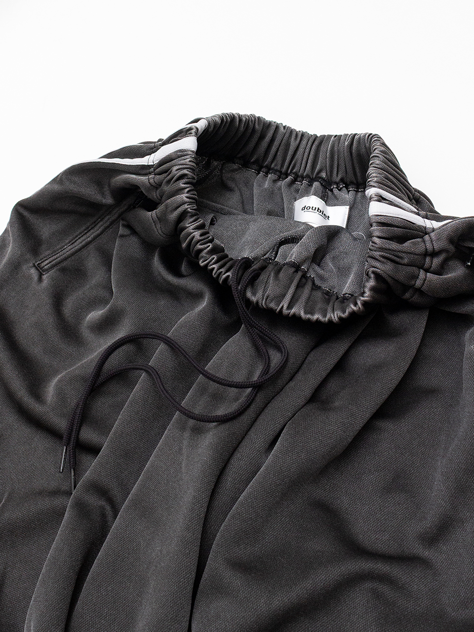 FADED BLACK TRACK PANTS-フェイデッドブラックトラックパンツ-doublet