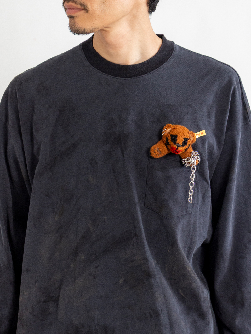 LONG SLEEVE T-SHIRT WITH VILLAIN BEAR-ロングスリーブTシャツウィズ
