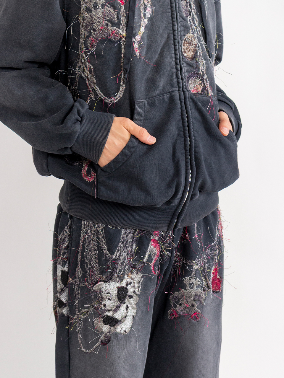EMBROIDERED CHAIN ZIP-UP HOODIE-エンブロイダードチェーン