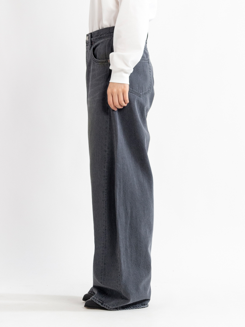 土日限定価格　DEFORMATION WIDE DENIM JEANS M ssstein / シュタイン】DEFORMATION WIDE DENIM JEANS - INDIGO
