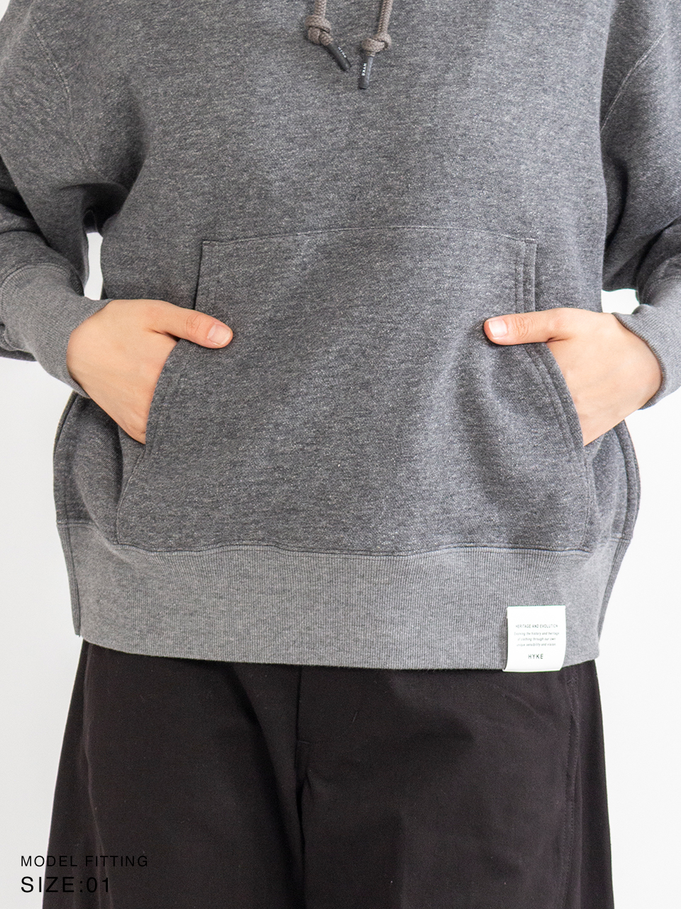 HYKE オーバーサイズパーカー　フーディー　スウェット　黒 SWEAT HOODIE-スウェットフーディー-HYKE（ハイク）| stcompany