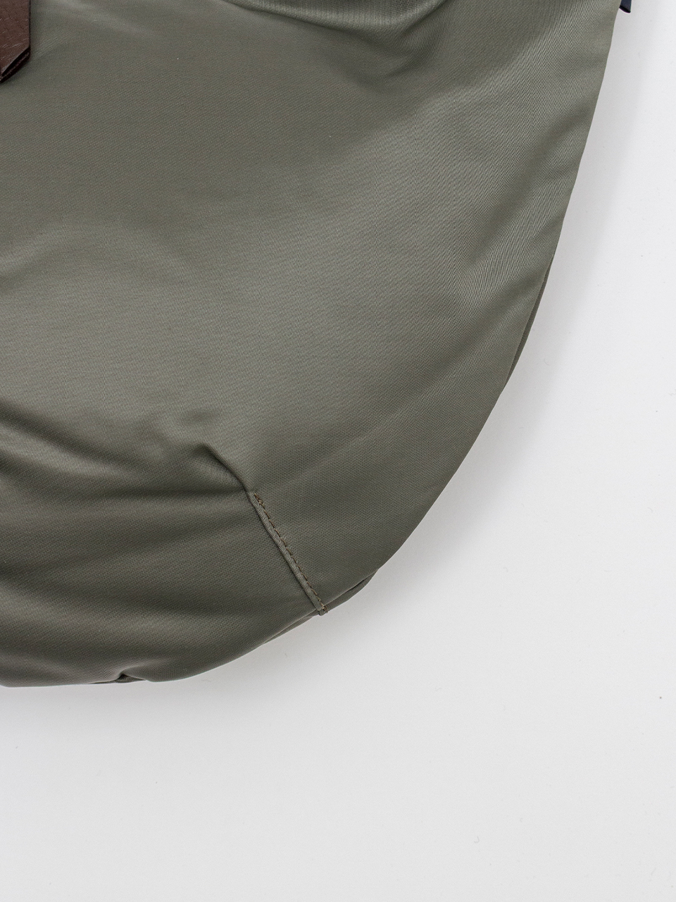 【極美品】コムデギャルソンオム25FW 綿ナイロンダブルツイルバッグ　オリーブ COMME des GARCONS HOMME - コムデギャルソンオム25FW 綿