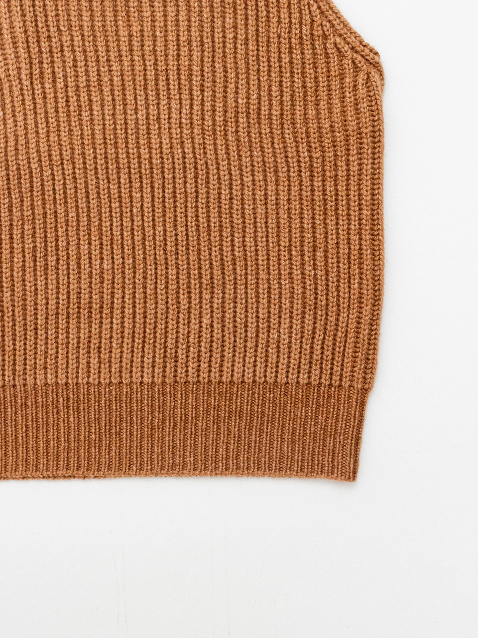 【美品】HYKE RIBBED WOOL SLEEVELESS SWEATER RIBBED KNIT WOOL VEST – HYKE ONLINE STORE