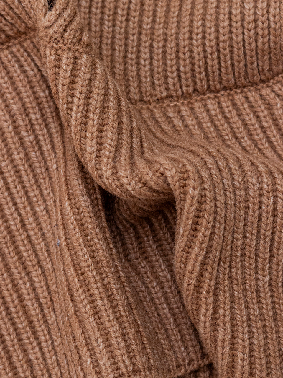 2025AW HYKEハイクRIBBED KNIT WOOL CROPPED RIBBED KNIT WOOL CROPPED VEST-リブニットウールクロップベスト-HYKE