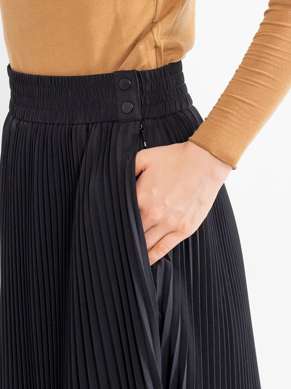 TAFFETA PLEATED SKIRT-タフタプリーツスカート-HYKE（ハイク