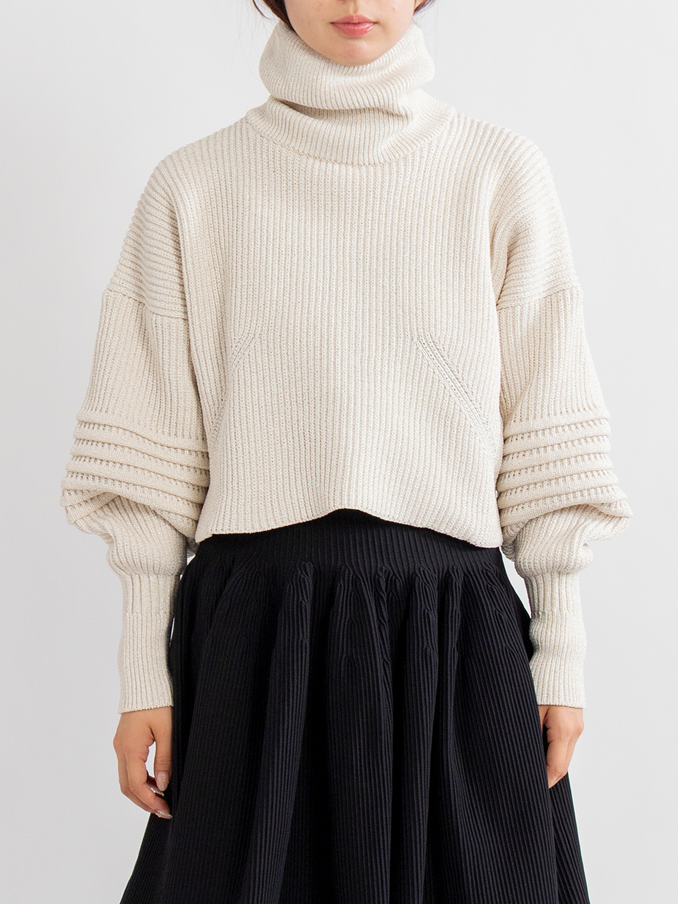 LOW GAUGE GLITTER HIGHNECK CROPPED PULLOVER-ローゲージ