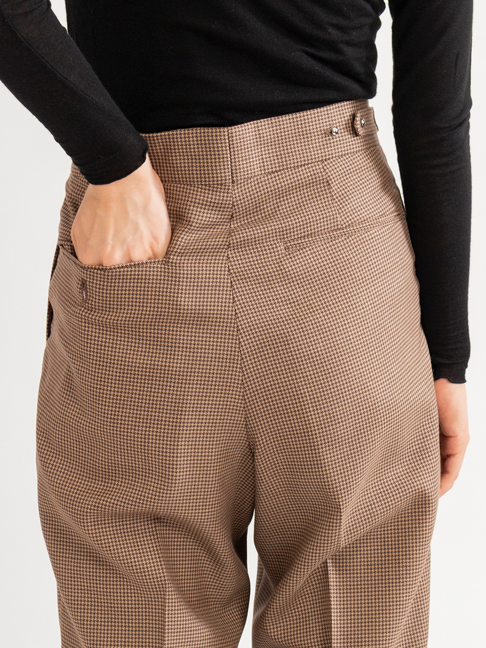 【 HYKE 】 テーパードパンツ DOESKIN TAPERED PANTS ドスキンテーパードパンツ HYKE（ハイク