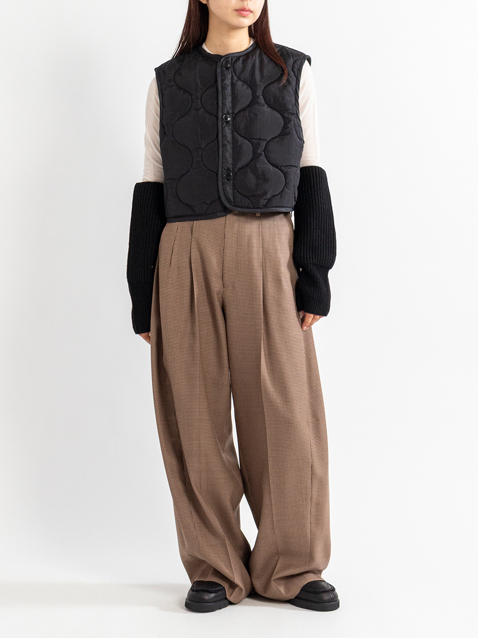 QUILTED CROPPED VEST-キルトクロップドベスト-HYKE（ハイク