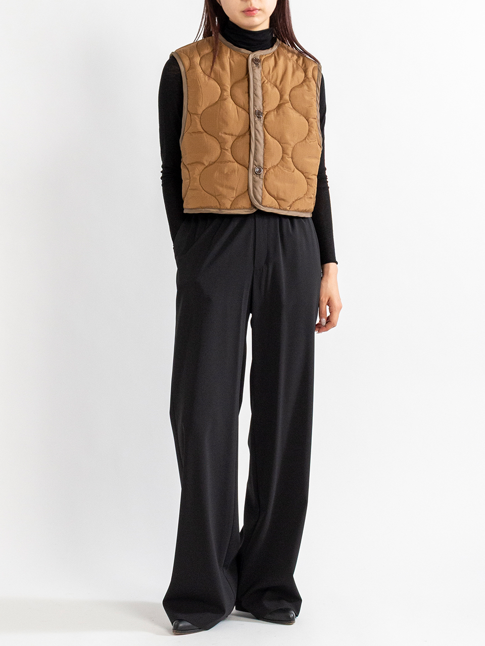 HYKE キルティングベスト QUILTED CROPPED VEST-キルトクロップドベスト-HYKE（ハイク