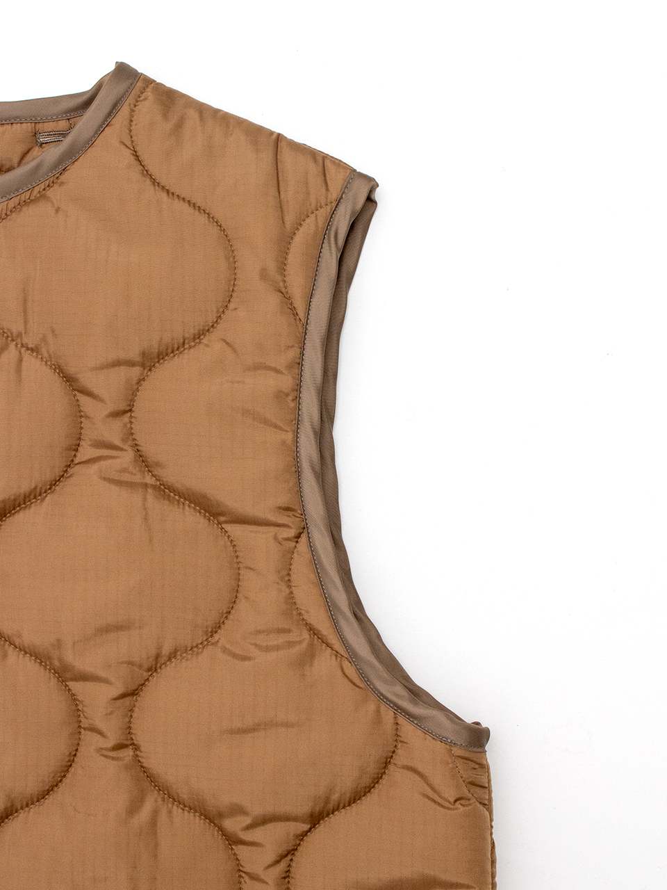 新品　HYKE（ハイク）QUILTED CROPPED VEST QUILTED CROPPED VEST | HYKE (Women)/ハイク