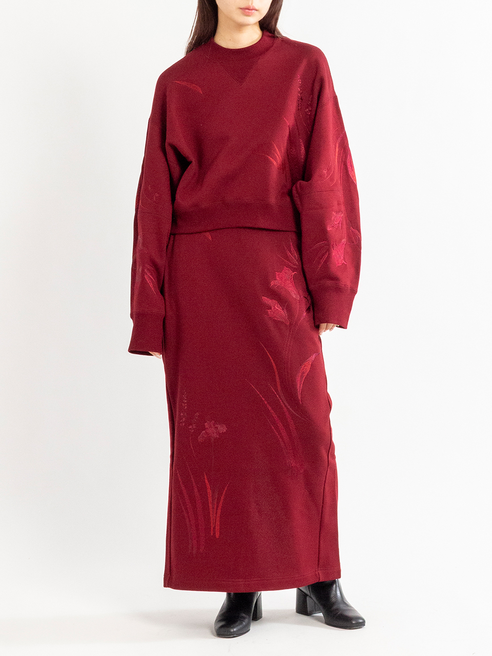 Floral Motif Embroidered Sweater Skirt-フローラルモチーフ