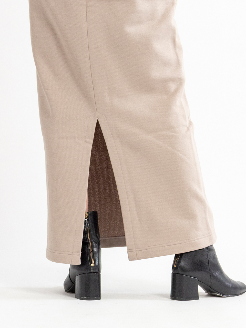 マメクロゴウチ　Mame Kurogouchi 　スカート　スウェット　ボトム Mame Kurogouchi マメクロゴウチ Embroidery Jersey skirt 刺繍