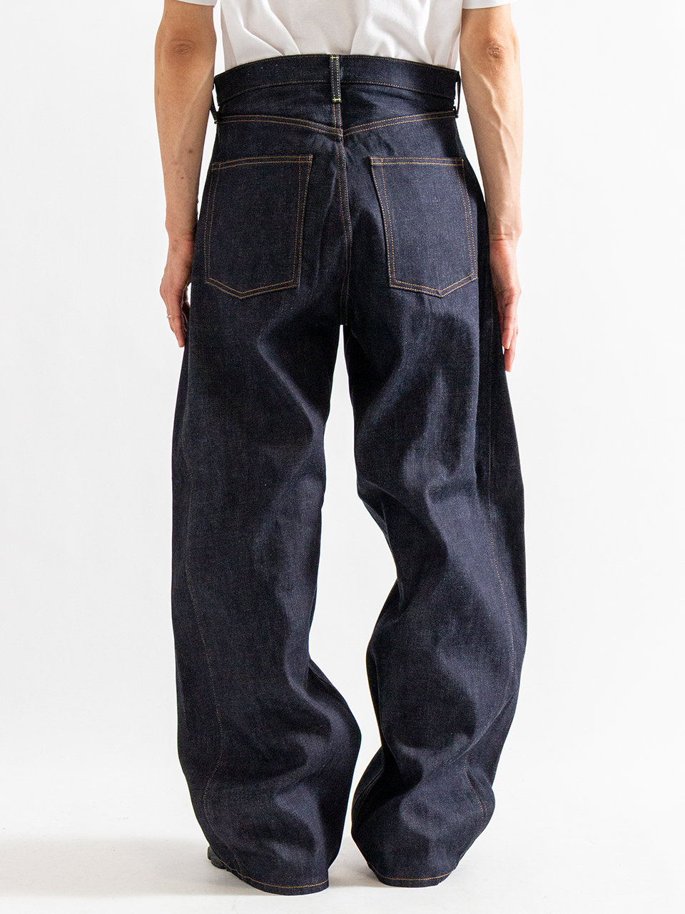 今季完売HYKE BARREL LEG JEANS バレルレッグデニム 今季完売HYKE BARREL LEG JEANS バレルレッグデニム DENIM
