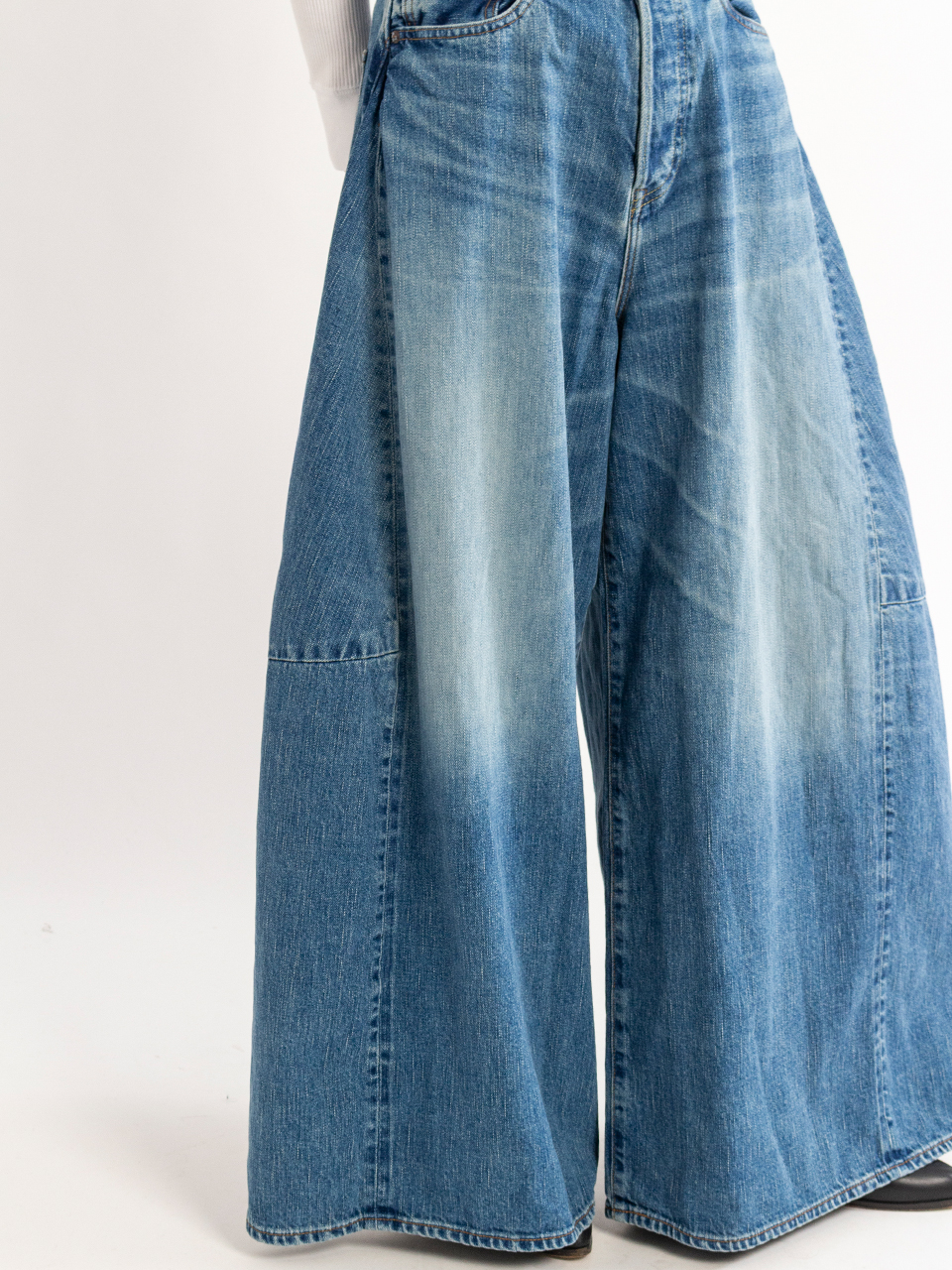 DENIM SUPER WIDE LEG JEANS デニムスーパーワイドレッグ