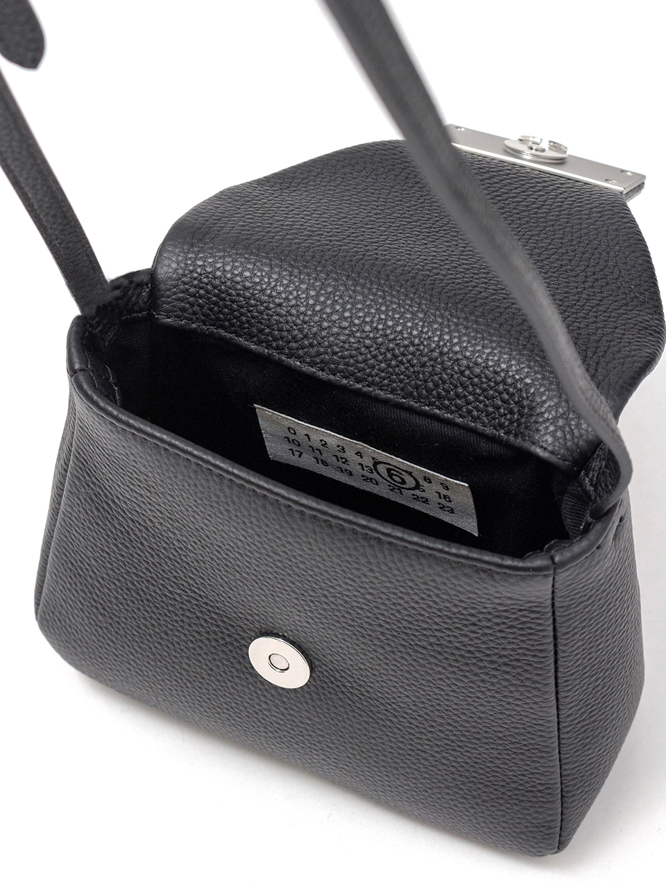 Numeric Crossbody-ニューメリッククロスボディバッグ-MM6（エムエム