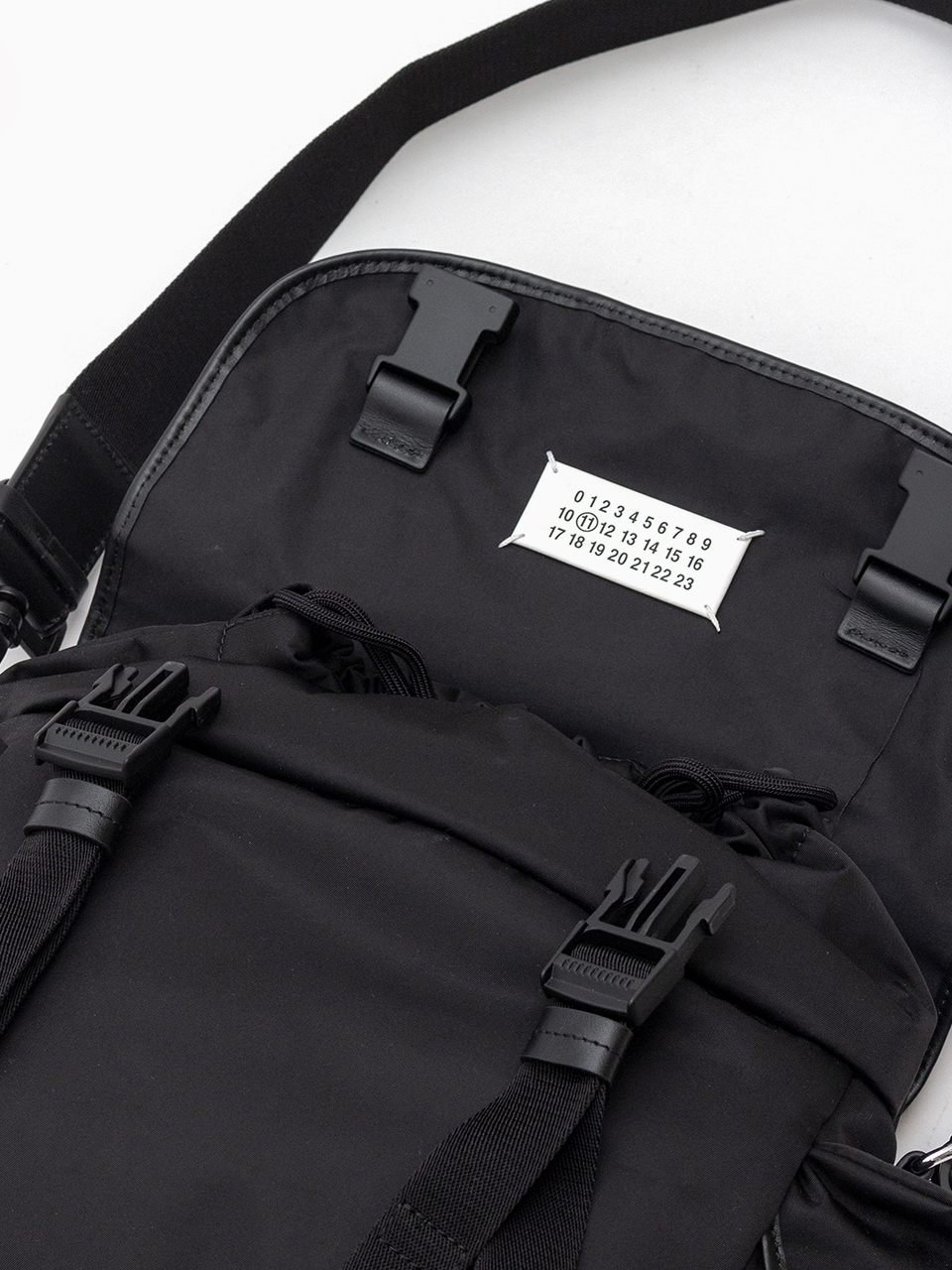 High Tech Messenger Small-ハイテックメッセンジャースモール-Maison