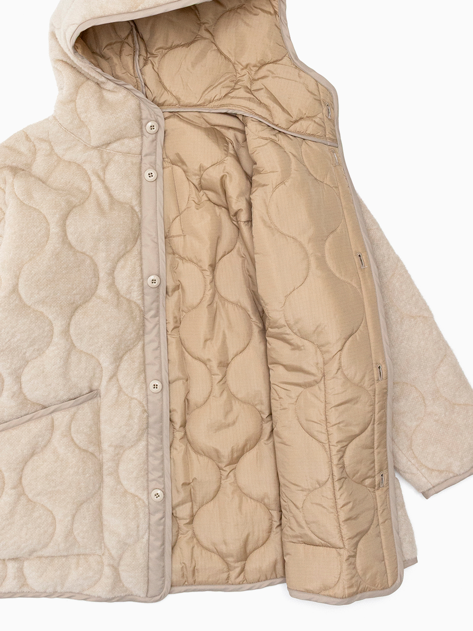 FLEECE QUILTED HOODED JACKET フリースキルトフードコート HYKE