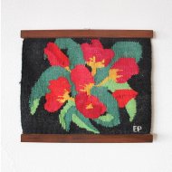 フレミッシュ織り 赤いお花 壁掛け タペストリー /25.5×21.1