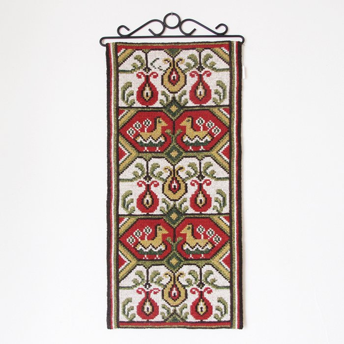 TVISTSOM / ツヴィスト刺繍 タペストリー 北欧の壁掛け 26x56.5