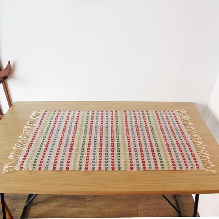 デンマーク　手織り　ウールラグ デンマーク 手織り ウールラグ 天然無染手織りラグ 夏は涼しく冬