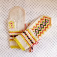 フィンランドで見つけた サーミ伝統柄 ミトン 手袋