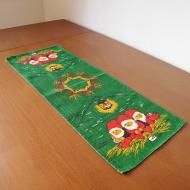 <img class='new_mark_img1' src='https://img.shop-pro.jp/img/new/icons12.gif' style='border:none;display:inline;margin:0px;padding:0px;width:auto;' />クリスマスのテーブルランナー /60.4x23【クリックポストOK!】北欧ヴィンテージファブリック