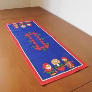 <img class='new_mark_img1' src='https://img.shop-pro.jp/img/new/icons12.gif' style='border:none;display:inline;margin:0px;padding:0px;width:auto;' />クリスマスのテーブルランナー /63.3x26.2【クリックポストOK!】北欧ヴィンテージファブリック