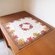 <img class='new_mark_img1' src='https://img.shop-pro.jp/img/new/icons12.gif' style='border:none;display:inline;margin:0px;padding:0px;width:auto;' />クリスマスのテーブルクロス /73×70【クリックポストOK】北欧ヴィンテージテキスタイル