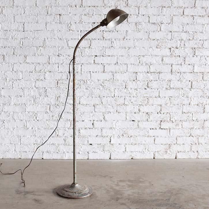 FARIES FLOOR LAMP