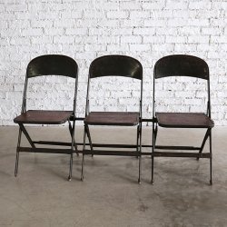 <img class='new_mark_img1' src='https://img.shop-pro.jp/img/new/icons47.gif' style='border:none;display:inline;margin:0px;padding:0px;width:auto;' />VINTAGE FOLDING CHAIR