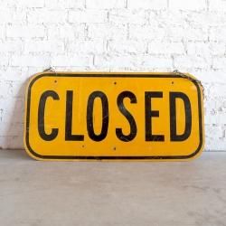 <img class='new_mark_img1' src='https://img.shop-pro.jp/img/new/icons23.gif' style='border:none;display:inline;margin:0px;padding:0px;width:auto;' />VINTAGE ROAD SIGN