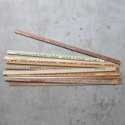 <img class='new_mark_img1' src='https://img.shop-pro.jp/img/new/icons47.gif' style='border:none;display:inline;margin:0px;padding:0px;width:auto;' />VINTAGE WOODEN RULER