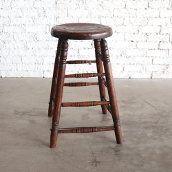 <img class='new_mark_img1' src='https://img.shop-pro.jp/img/new/icons47.gif' style='border:none;display:inline;margin:0px;padding:0px;width:auto;' />VINTAGE STOOL