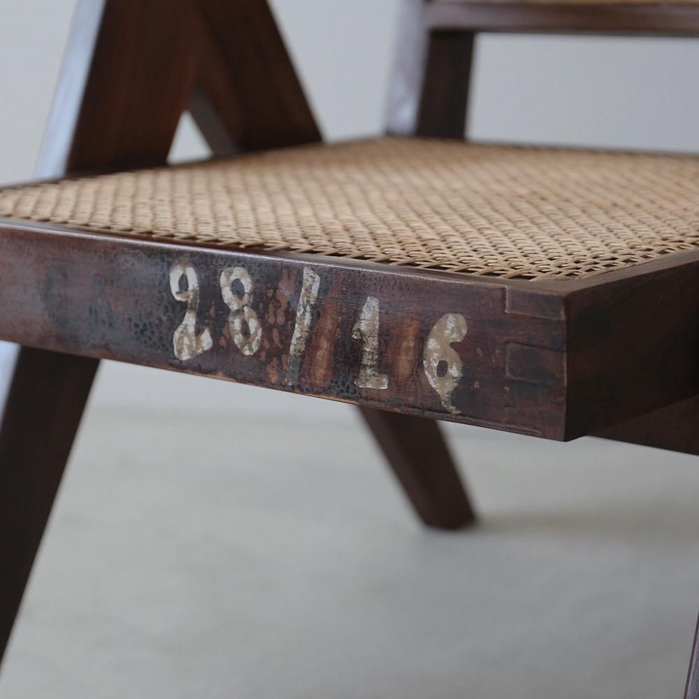 ピエールジャンヌレ ダイニングチェア リプロPierre Jeanneret ピエールジャンヌレ | Pierre Jeanneret | ジャンヌレのオフィス