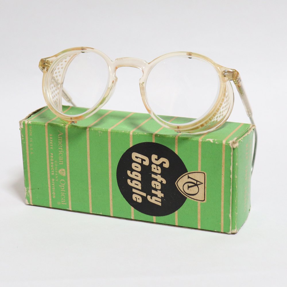 Deadstock】Vintage 1950's American Optical Safety Goggles -Flesh