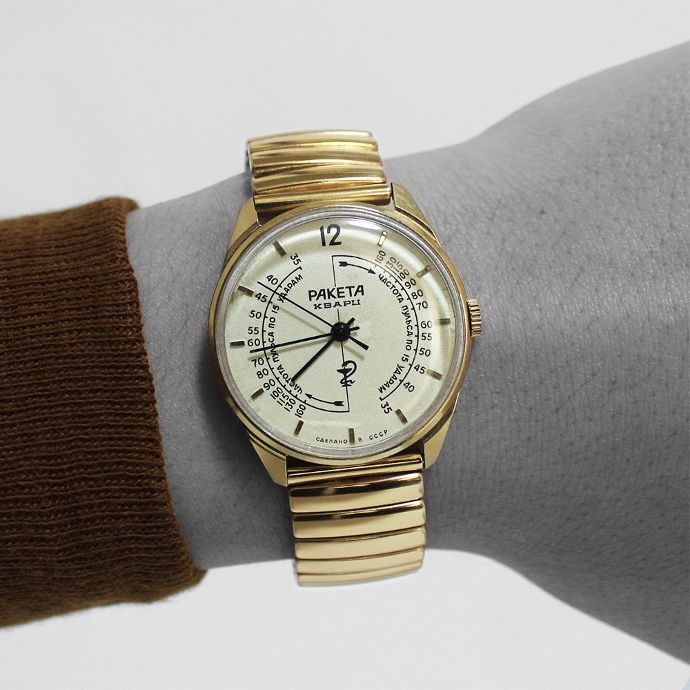 Vintage 1970's RAKETA Russian Soviet Wrist Watch -with Pulsemeter- ｜  ヴィンテージウォッチ - American Classics