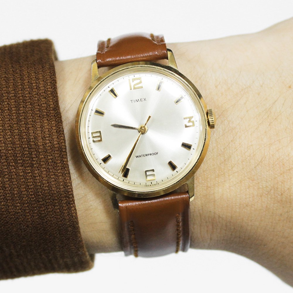 Vintage 1970's TIMEX Wrist Watch -Classic Gold- ｜ ビンテージ