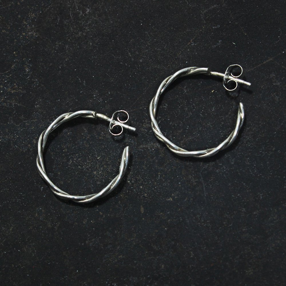 Navajo Twisted Hoop Pierce -1pair- ｜ ナバホ族インディアン