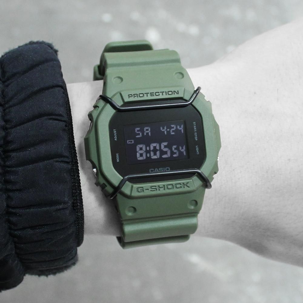 G-SHOCK DW-5600M ミリタリー　カーキ スクエア　コンパクト Gショック」スクエアタイプの定番モデルDW-5600がコンパクトに
