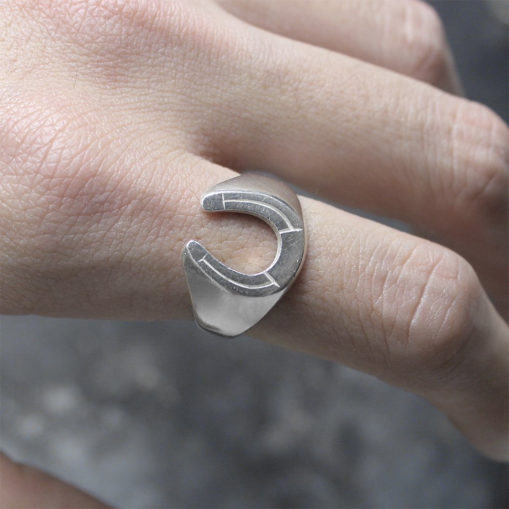 Vintage AVON Horseshoe Ring -Sterling Silver-｜ ヴィンテージアンティーク - American  Classics