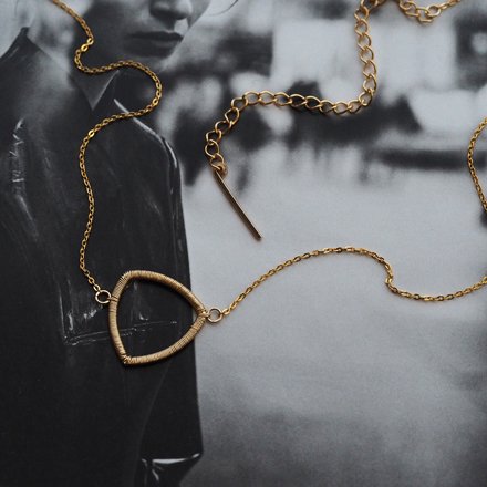 TRIANGLE / necklace - agurio