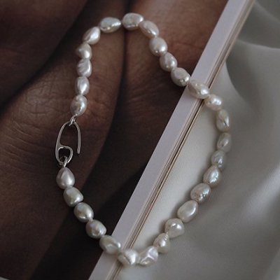 CLIP / Baroque Pearl Necklace