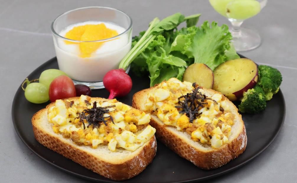 みつせ鶏鶏めんたいこ トースト