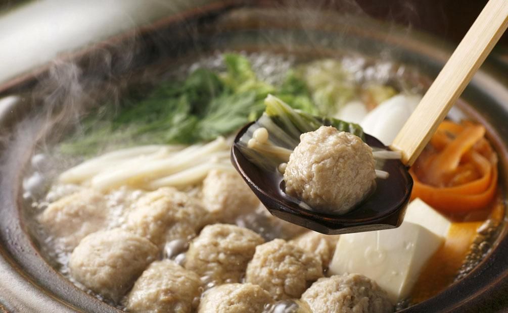 みつせ鶏旨搾りだんご 鍋