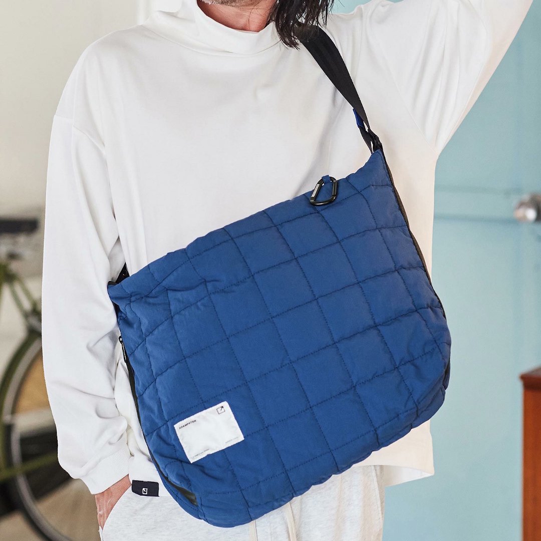 ADAM PATEK square quilt BIG shoulder bag BLUE 8
