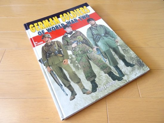 ナチスドイツの制服 軍服 写真集 - 洋書堂 ～おすすめの洋書のネット 