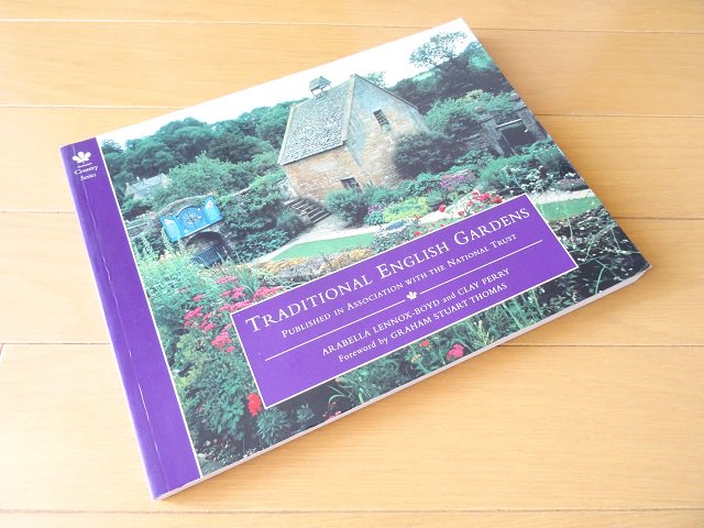 伝統的な英国庭園の写真集 - 洋書堂 ～おすすめの洋書のネット通販書店～