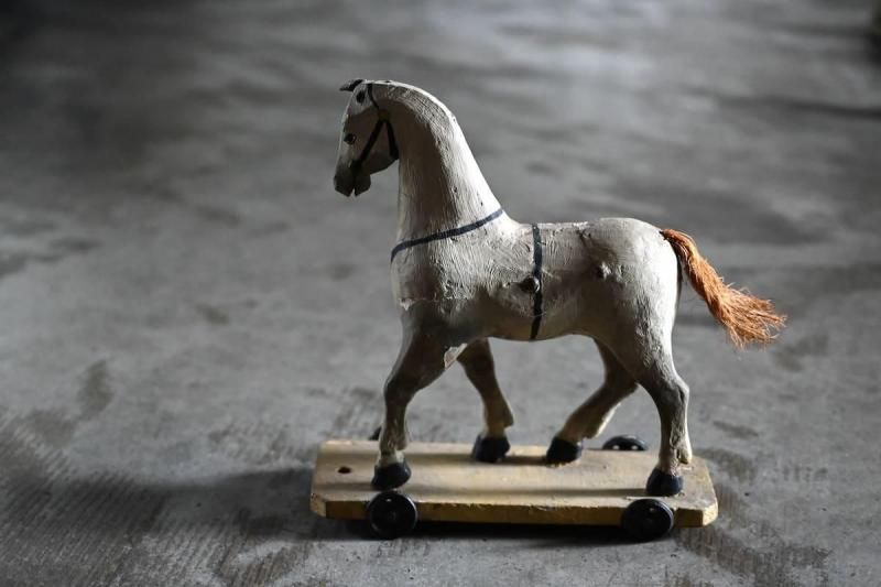 おもちゃの木馬　ヴィンテージ　アート　アンティーク風　古美術　インド　サーカス 楽天市場】木馬 アンティークの通販