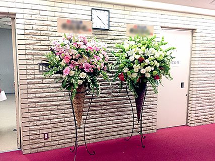 TOKYO FMホールのスタンド花