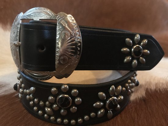 70'sフラワースタッズベルト・70's Style Studded Leather Belt